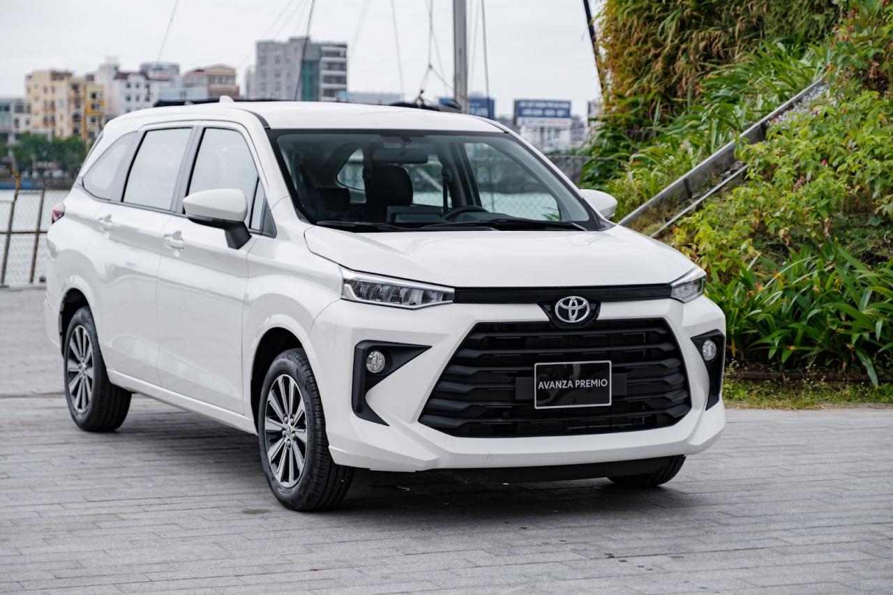 Toyota Avanza 2022 giá lăn bánh, đánh giá xe, khuyến mãi (08/2022)